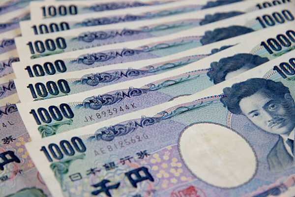 Buy Undetectable Japanese yen